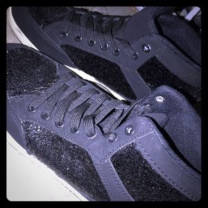 Vlado Sneakers